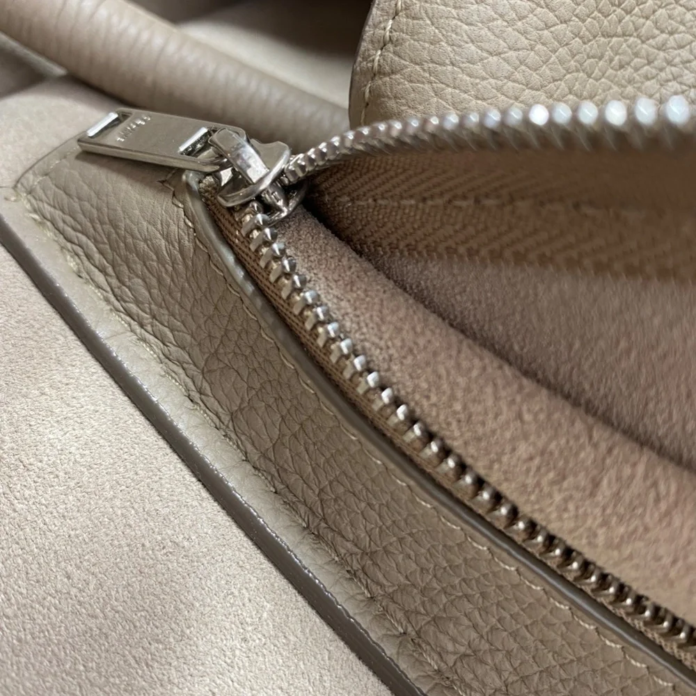 Celine Medium Big Bag in Soft Bare Calfskin - Light Taupe - Picture 16 of 16